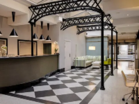 アイコニック プラザ メルカド サラマンカのホテル