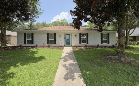 Modern 4 bedroom home with pool.  Sleeps 10-12 comfortable.