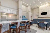 Hampton Inn & Suites Florence-Downtown - breakfast