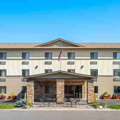 Super 8 by Wyndham Kalispell Glacier National Park Hotel Exterior