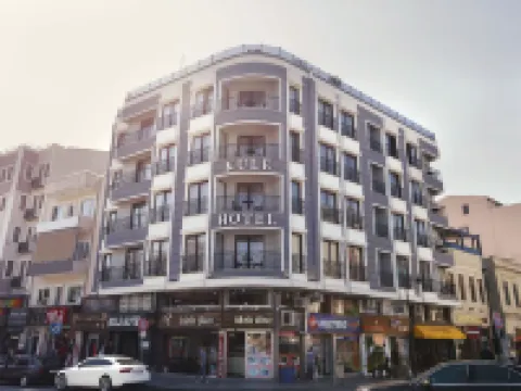 كولي هوتل Hotels near تمثال طروادة