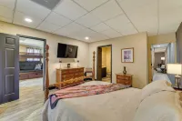Cozy, Pet-Friendly Retreat in Hickory w/ Fire Pit!