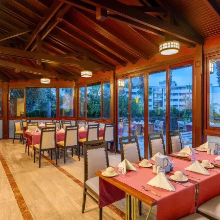 Villa Side Hotel