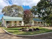 Golden Heritage Cottages Hotels in Beechworth