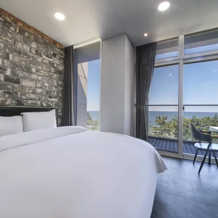 Hotel Cube Отели рядом с достопримечательностью «Пляж Канмун»