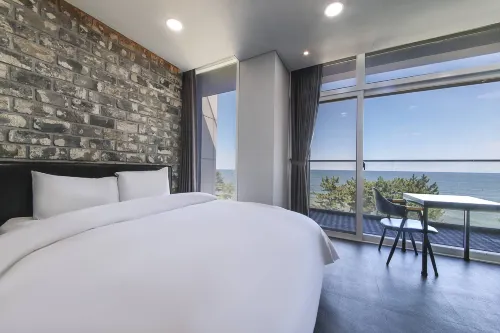 Hotel Cube - Motels