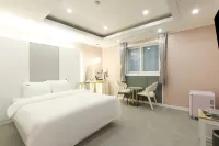 Brown Dot Gimcheon Station Branch Hotels in Gimcheon-si