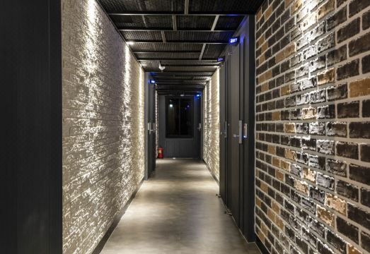 오아시스 내부 전경