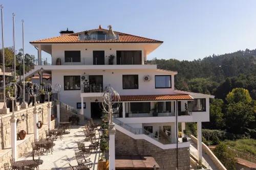 Estrelas do Douro Hotels in Sandim