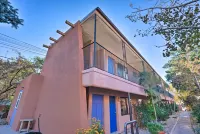 Santa Fe Bungalow about 2 Mi to Downtown! - Condos