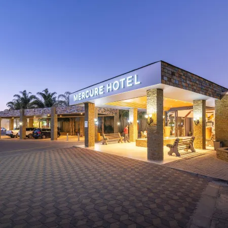 Mercure Hotel Windhoek Отели в г. Виндхук
