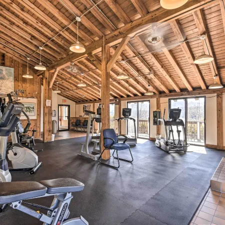 Mountain Condo w/ Views: Near Hiking & Biking!
