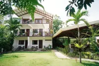 Point 303 Resort Hotels in der Nähe von Cloud 9 Surfing Area