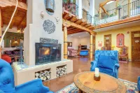 Los Cerrillos Hillside Hacienda on 65 Acres! - Biệt thự