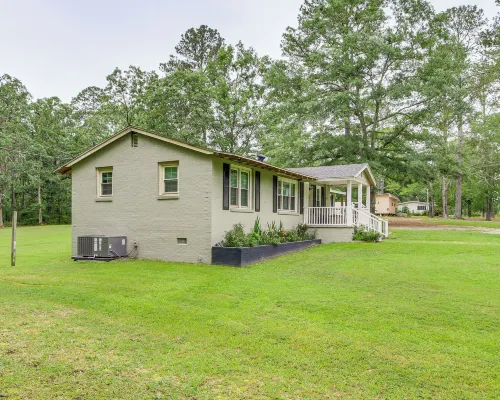 4 Mi to Savannah River Access: Home w/ Fire Pit Hotels in McCormick County