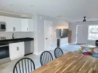 Spacious & Charming ★ UNC Home ★ Monthly Townhome ★ Pet Friendly Hotels in Carrboro