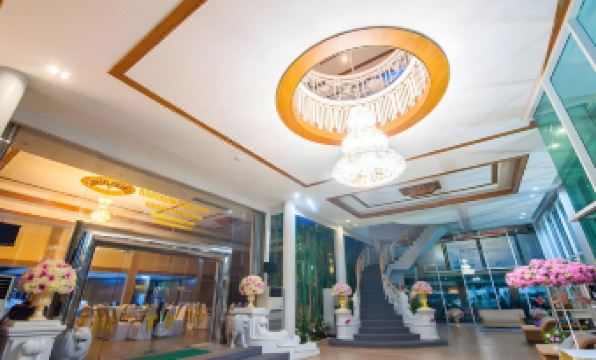 Nongkhai Tavilla Resort and Convention Center