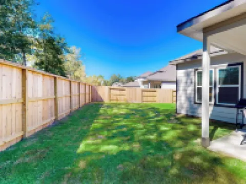 Patio Dining & Yard: Porter Escape, 3 Mi to Golf ポーターのホテル