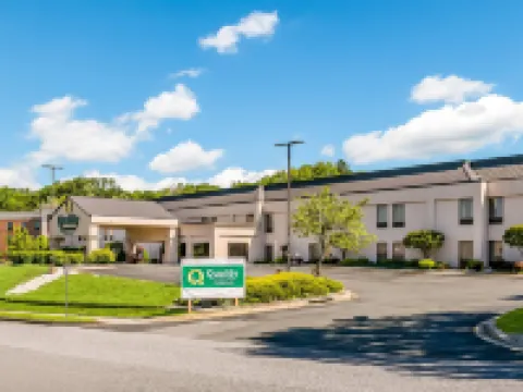 Quality Inn & Suites Bel Air I-95 Exit 77A Hoteles en Edgewood