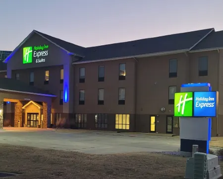 Holiday Inn Express & Suites JUNCTION CITY by IHG Hotels in Junction City