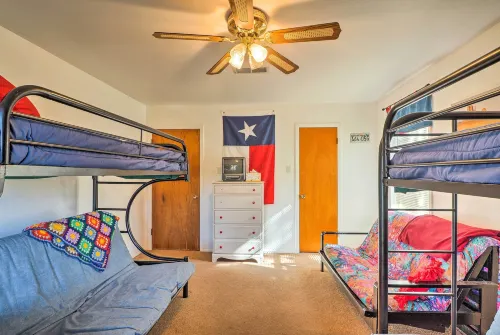 Tow Retreat on Lake Buchanan w/ Dock & Kayaks! - Pet friendly
