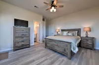 Sea Shell Chalet Oceanfront Surfside Beach Gem - WiFi