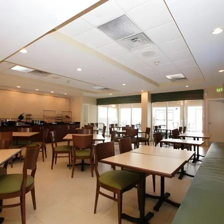 SummerPlace Inn