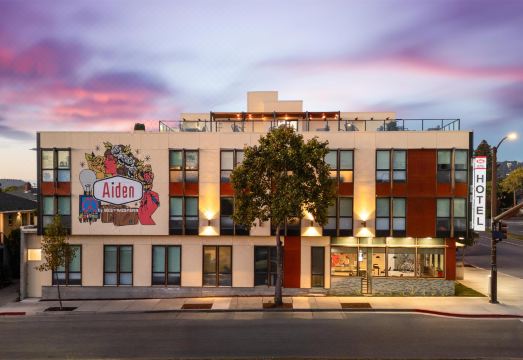 루프탑 휴식공간