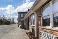 HomeTowne Studios Georgetown, KY