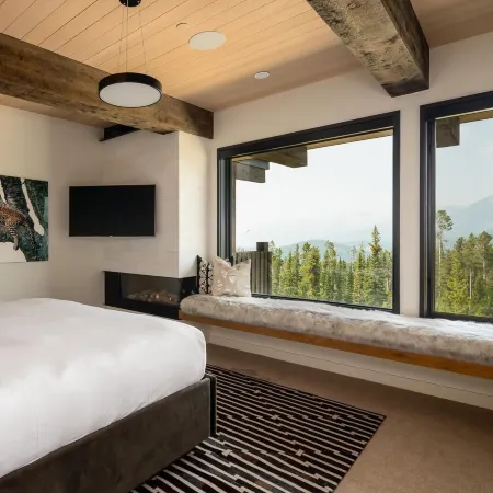 12a Treeline 5 Bedroom Townhouse by Moonlight Basin Lodging