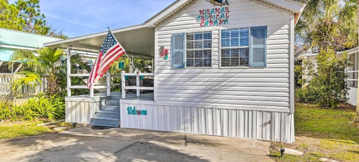 2.5 Blocks to Beach! ‘Miramar Tropical Cabana' Hotele w: Walton County