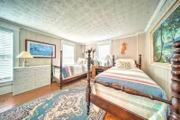 Private Waterfront Lake Erie Home w/ BBQ Patio - Wifi