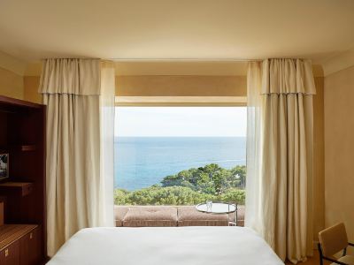 Hôtel le Provençal - Bord de Mer