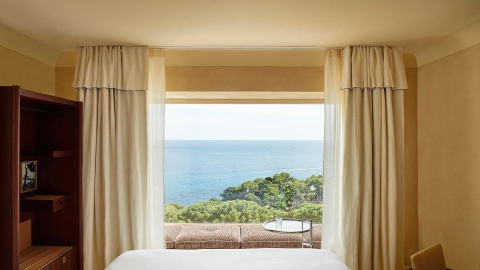 Hôtel le Provençal - Bord de Mer