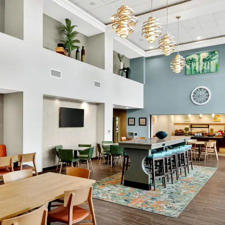 Hampton Inn & Suites Chippewa Falls