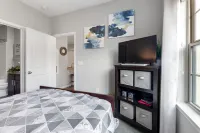 Cozy 1BR Retreat - Condos