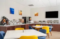 Comfort Inn & Suites Danbury-Bethel - breakfast