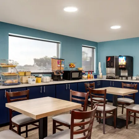 Days Inn by Wyndham Apopka/Orlando
