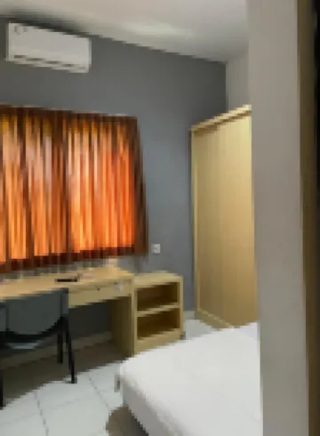 J Residence Hostel Ciumbuleuit โรงแรมใน