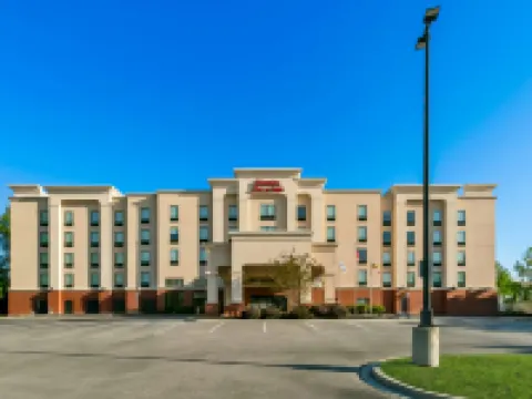 Hampton Inn & Suites Baltimore/Woodlawn Hotels in Baltimore County