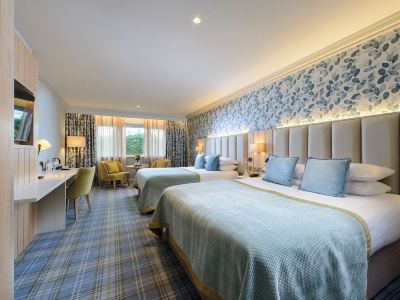 Dingle Benners Hotel