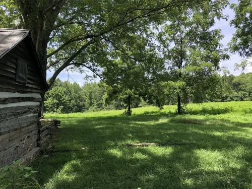 Smokey Mtn. Romantic Handcrafted Cabins