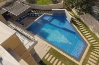 Alsawah Grand Palace at Sheikh Zayed - 6Br, Pool & Private Garden - Villas