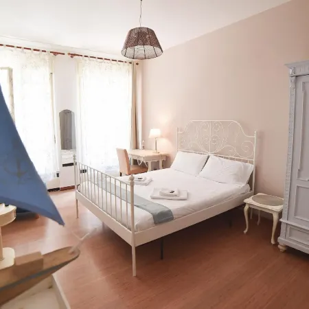 Barcolana Lodge - Hostel