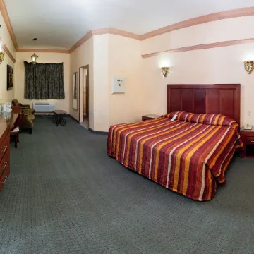 Hotel Los Cedros Inn Delicias