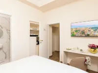 موناستيرو سان بيترو كلافر Hotels near مستشفى جيميللي