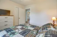 Lakes, Whiskey & More! Charming Home in Tullahoma - Wifi
