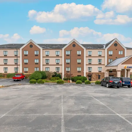 Comfort Suites Johnson City Near University