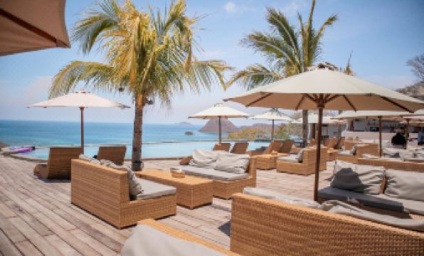 La Cecile Hotel & Cafe Komodo
