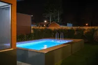 Baronet Tiny House Otel - Kolam Renang